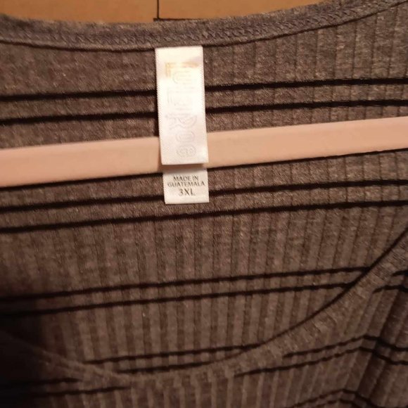 lularoe classic t 3xl gray with black stripes - Picture 1 of 2
